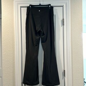 Lululemon align flared leggings Groove nulu